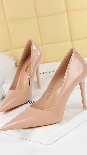 Pantofi stiletto crem