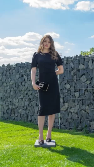 Rochie neagra eleganta