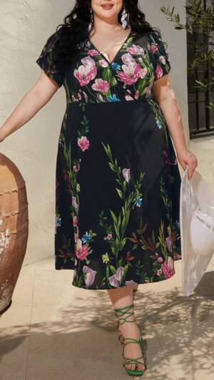Rochie neagra cu flori|Rochie de vara| 235 lei