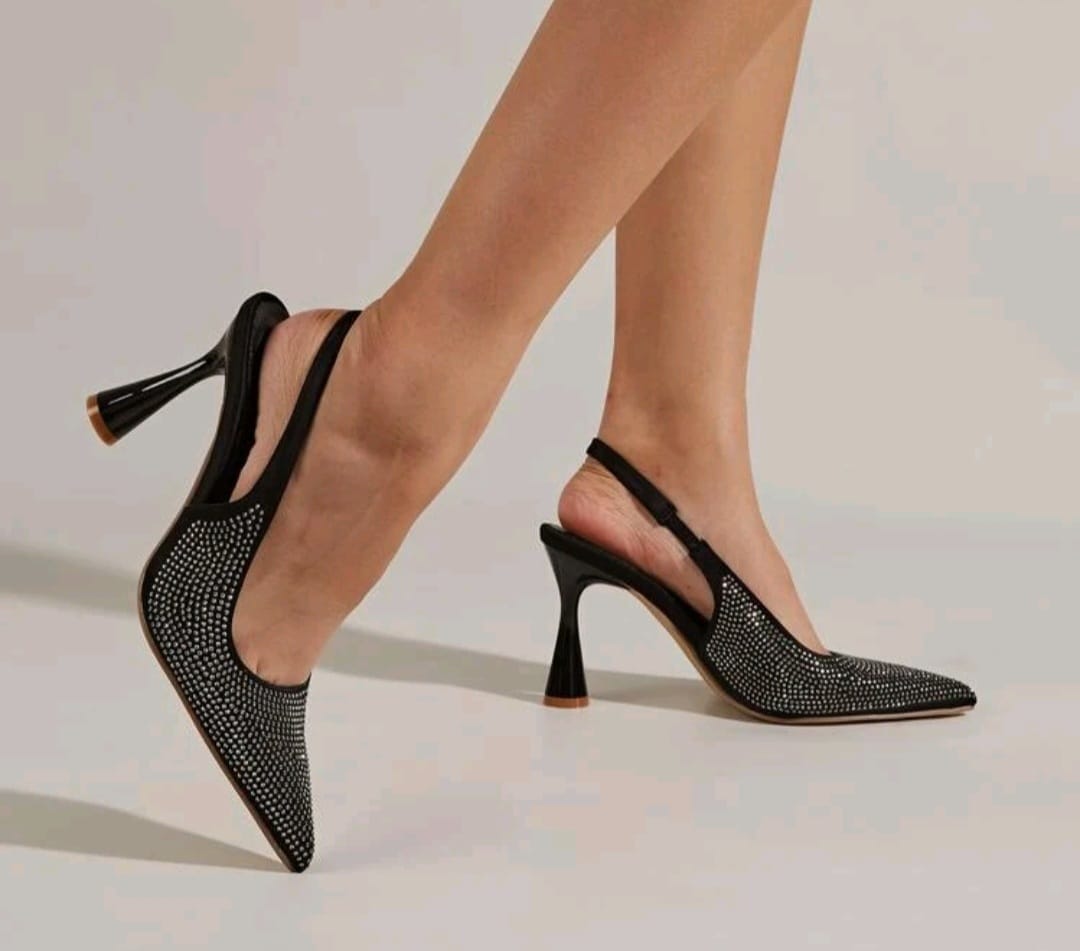 Pantofi dama eleganti