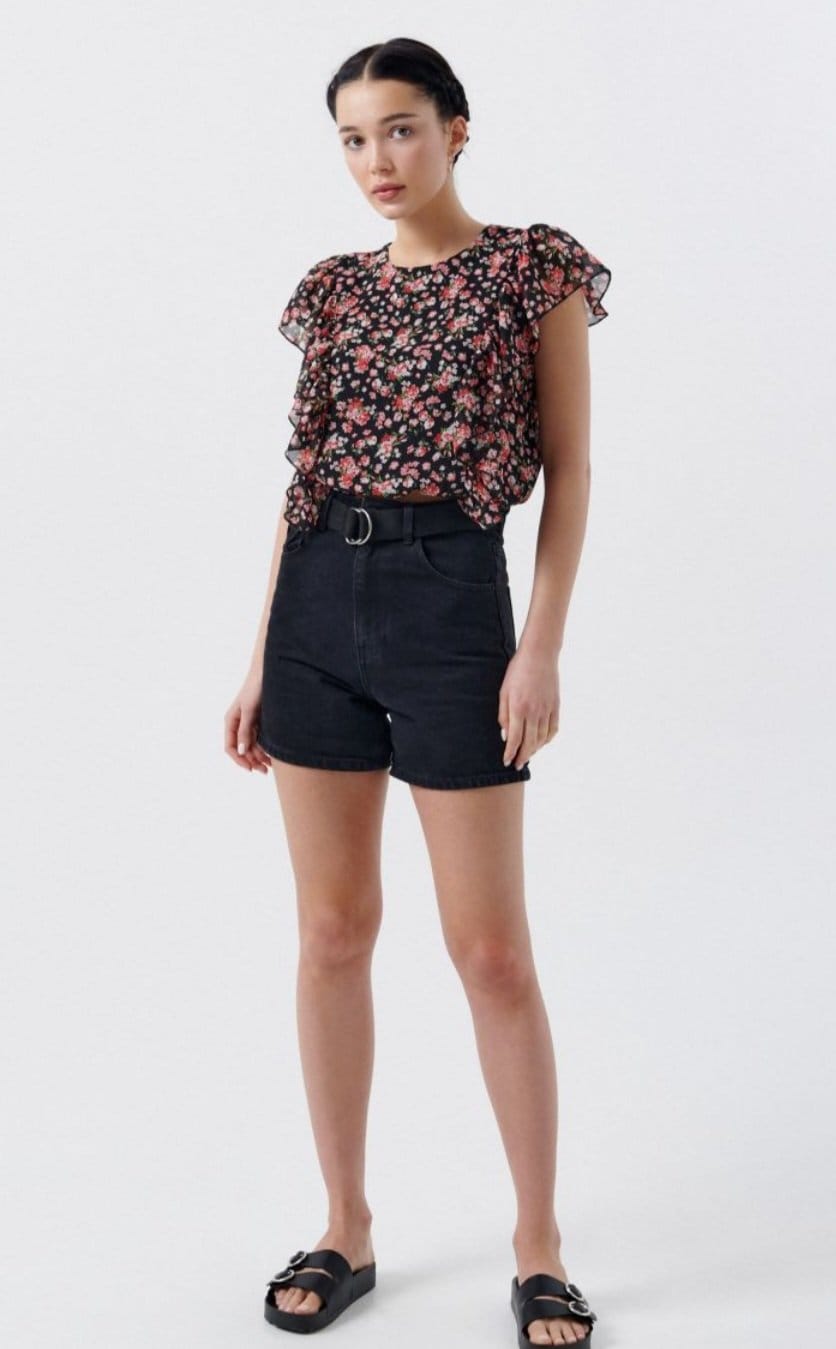 Bluza cu model floral si volanase | 40 - 42 | 100 lei