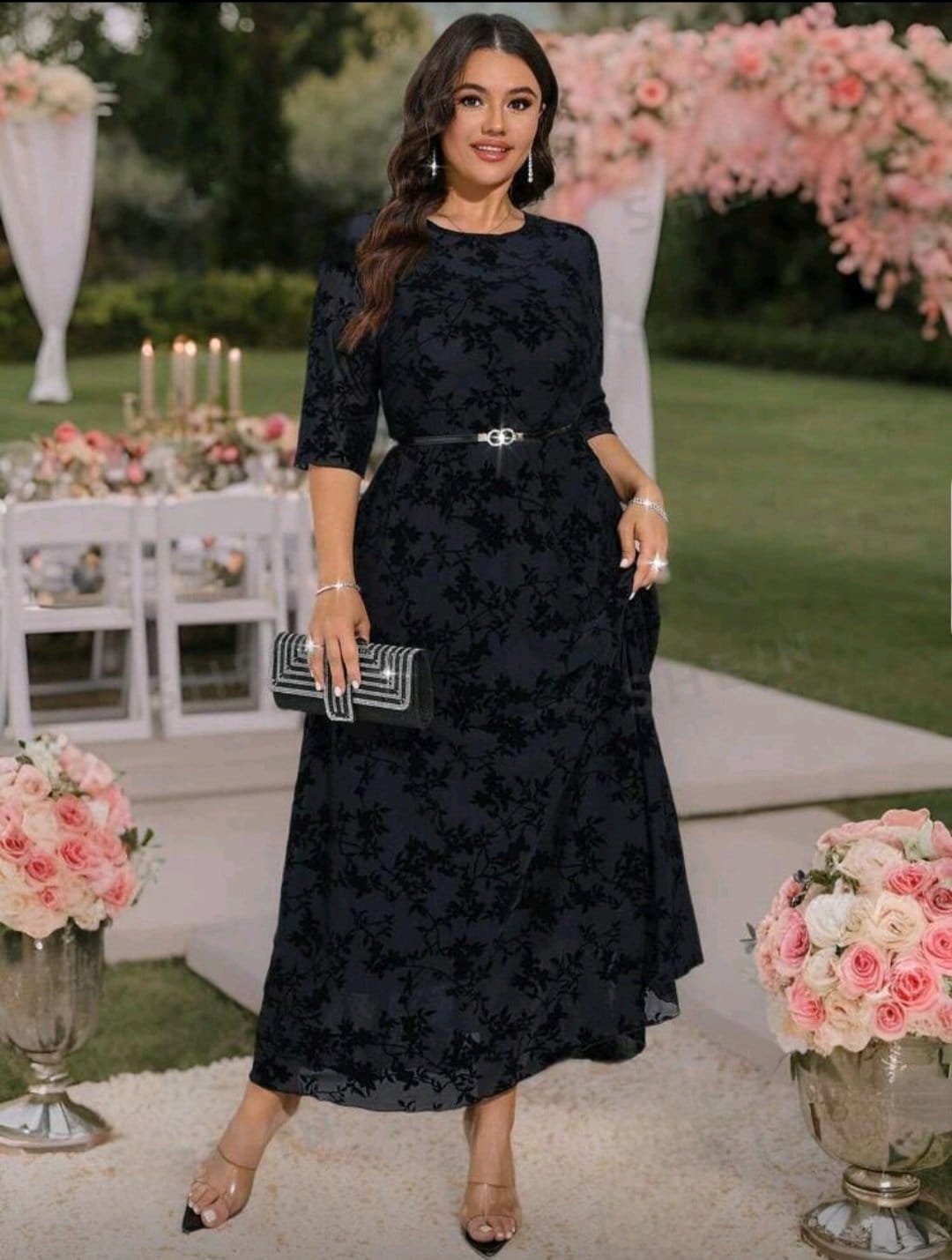 Rochii Negre |  Rochii elegante | Rochie Florală Neagră | 220 lei