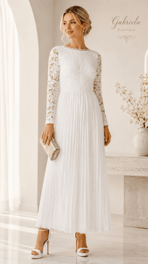 Rochie Coast Albă Lungă din Dantelă Plisată – Rochie de Nuntă, Cununie Civilă și Botez | Gabriela Boutique