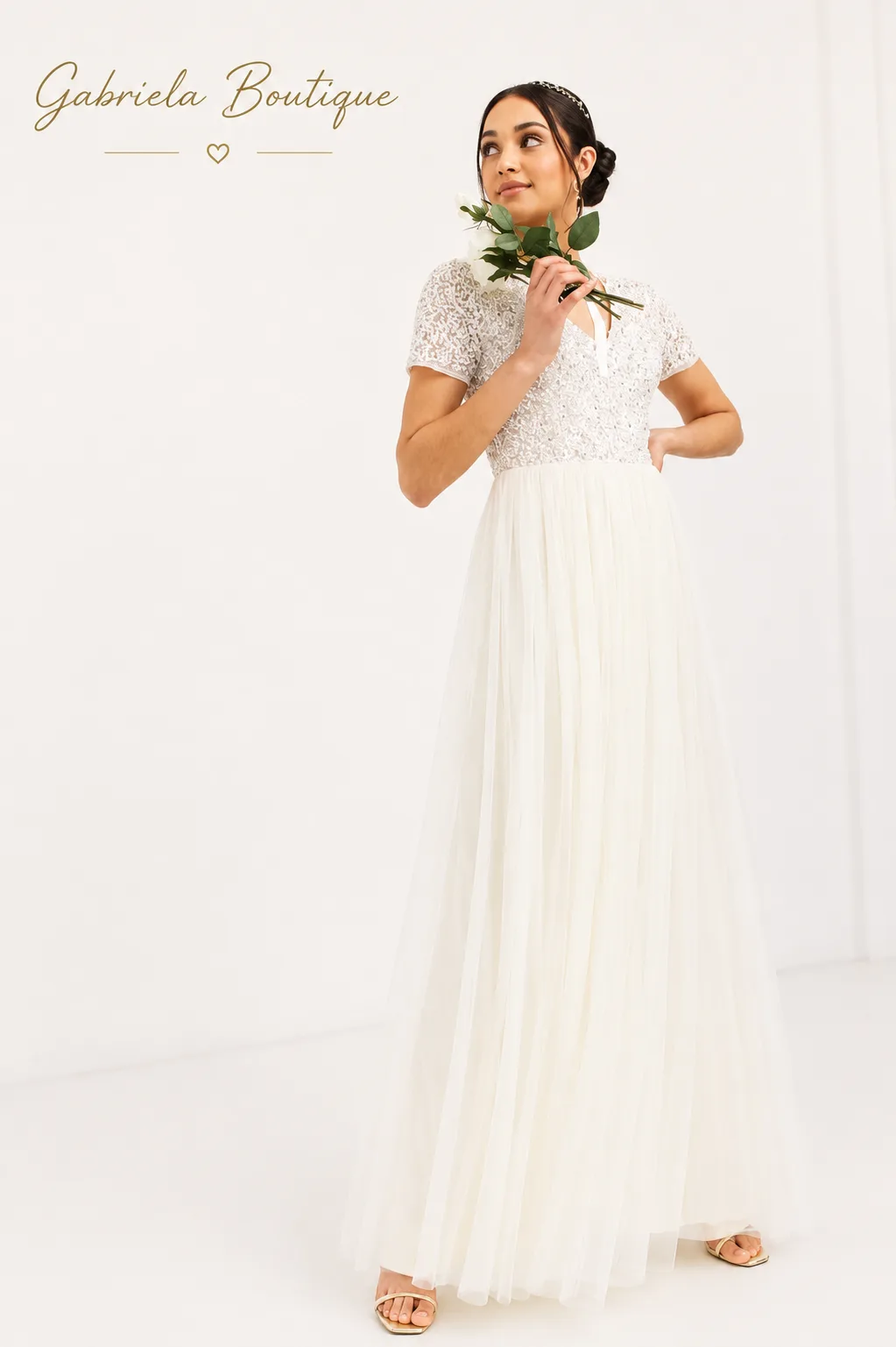 Rochie ASOS lungă albă cu paiete și tul – Elegantă de ocazie.